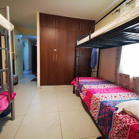 Bed Space For Females Near Metro Station Dubái Exterior foto