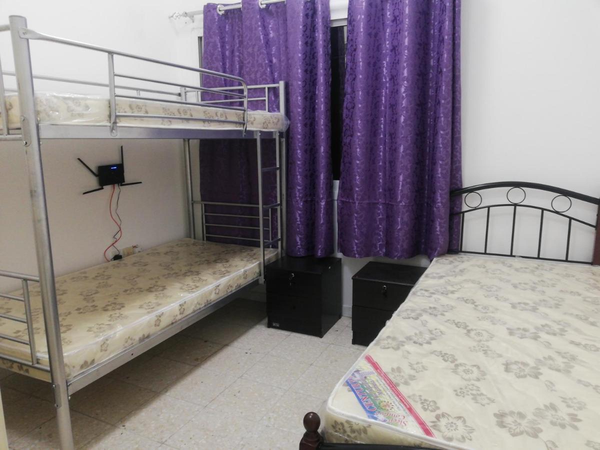 Bed Space For Females Near Metro Station Dubái Exterior foto